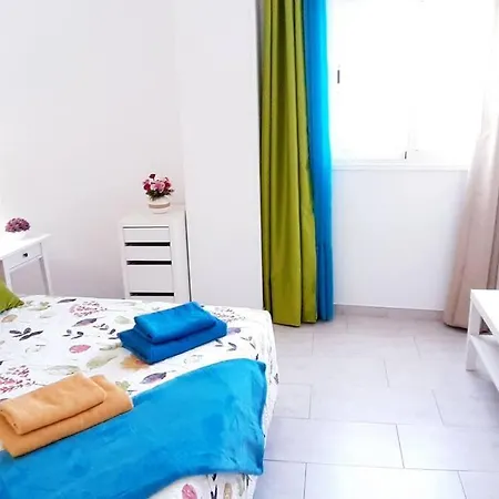Playa De Americas Cozy For 2/4 Pax
