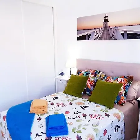 Playa De Americas Cozy For 2/4 Pax *