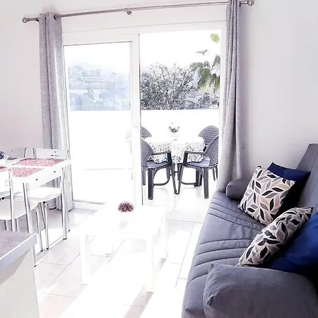 Playa De Americas Cozy For 2/4 Pax *