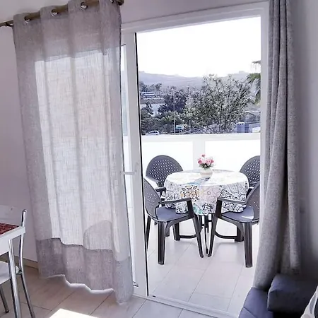 Playa De Americas Cozy For 2/4 Pax *